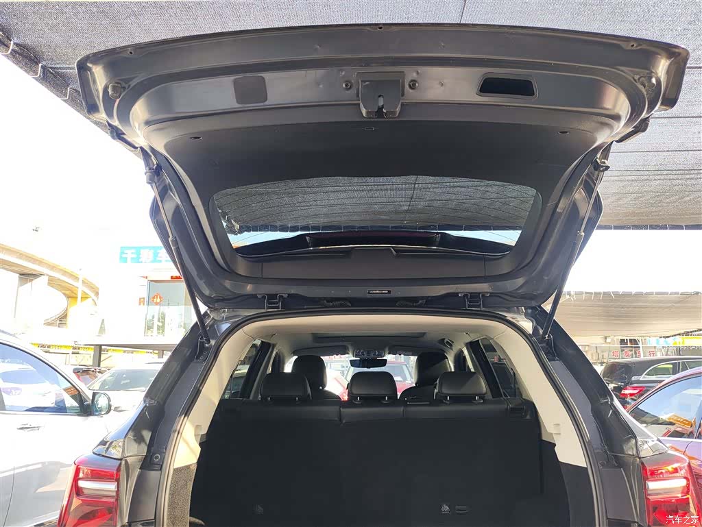 Roewe RX5, 2021 10
