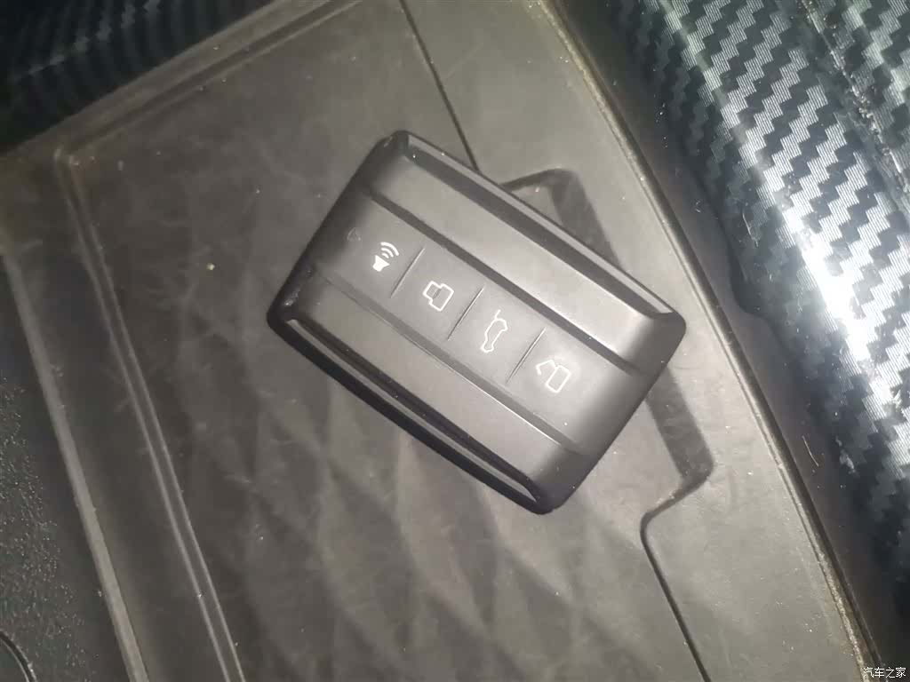 Tank 300, 2023 17
