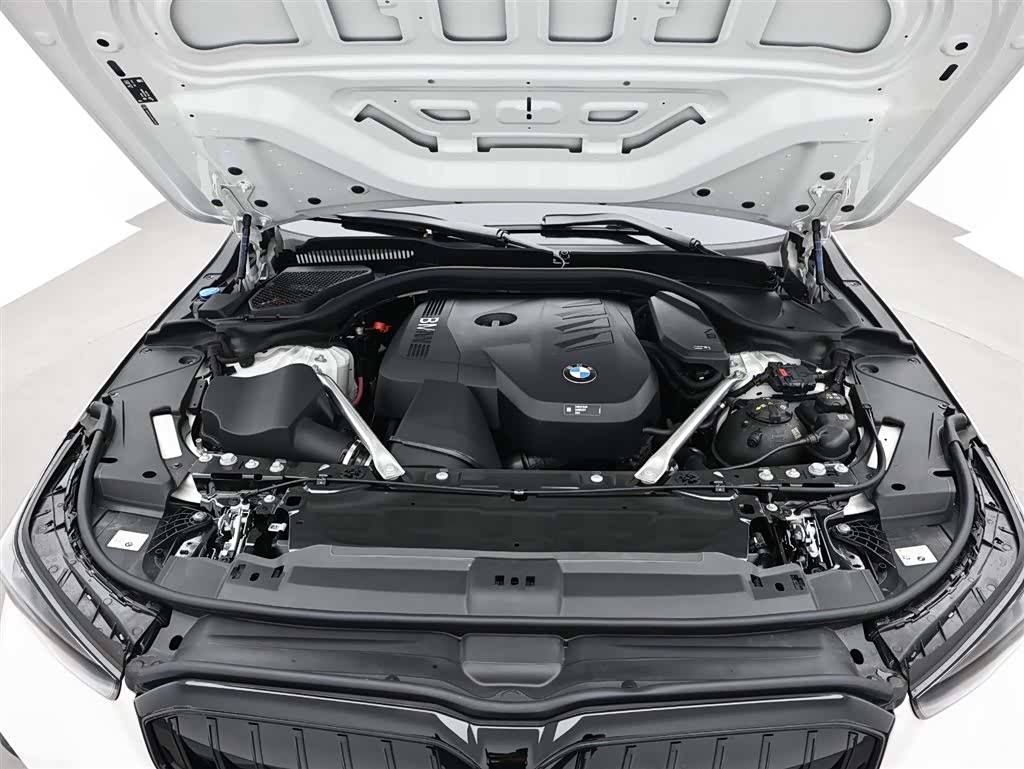 BMW 5 Series, 2026 18