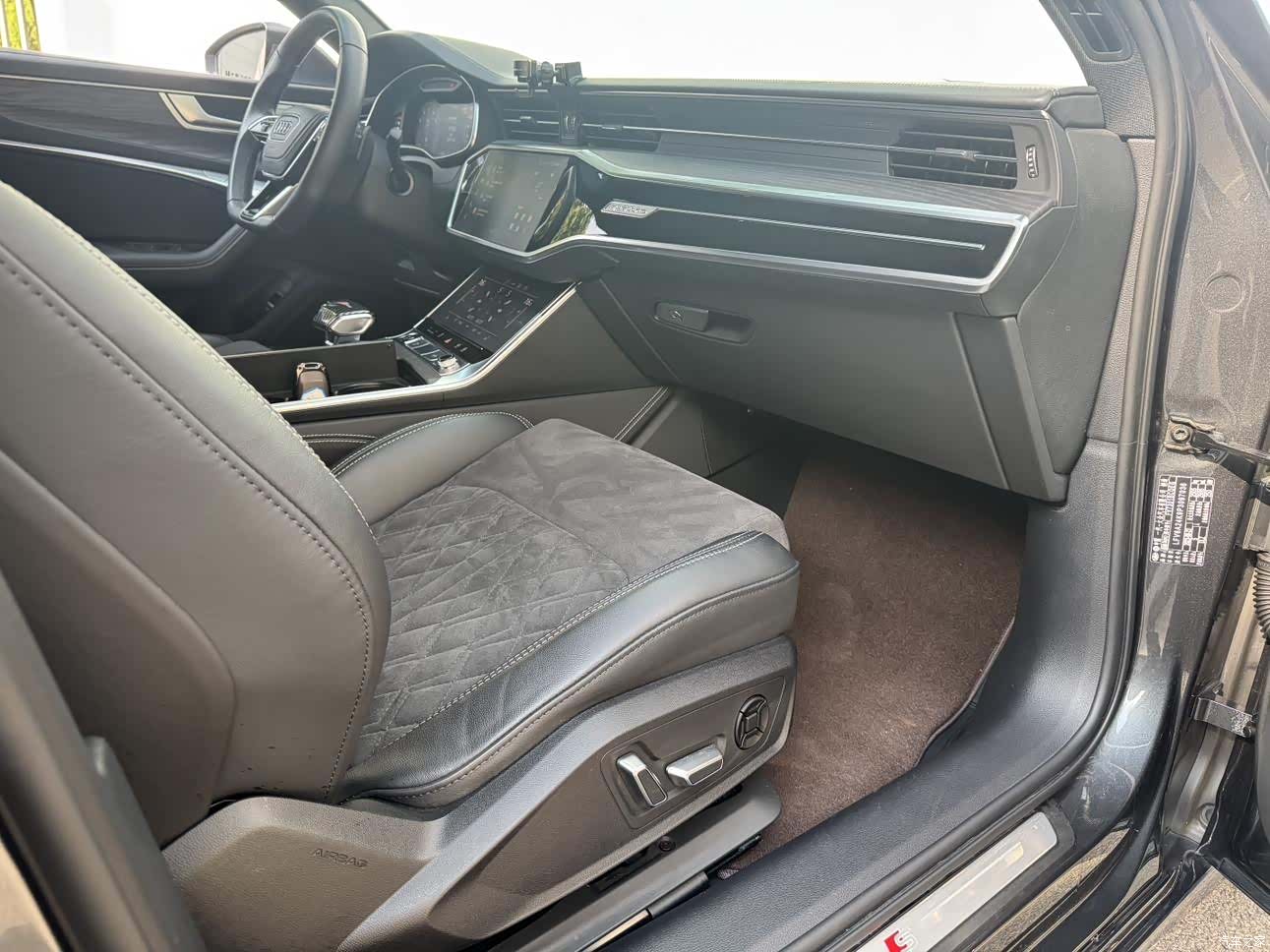 Audi A6L, 2023 28