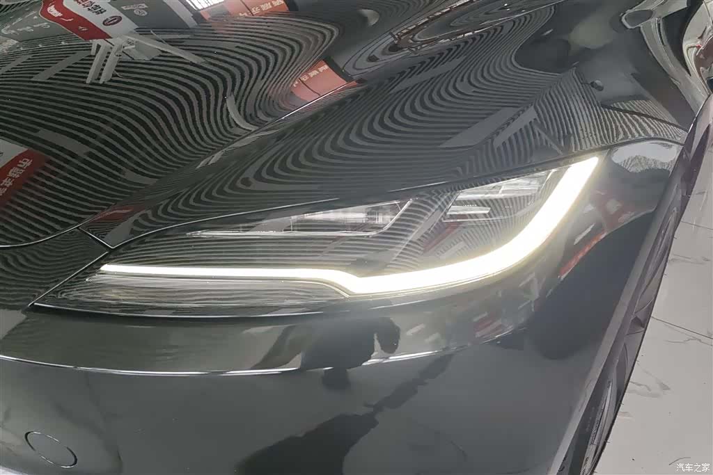Tesla Model 3, 2024 все фото