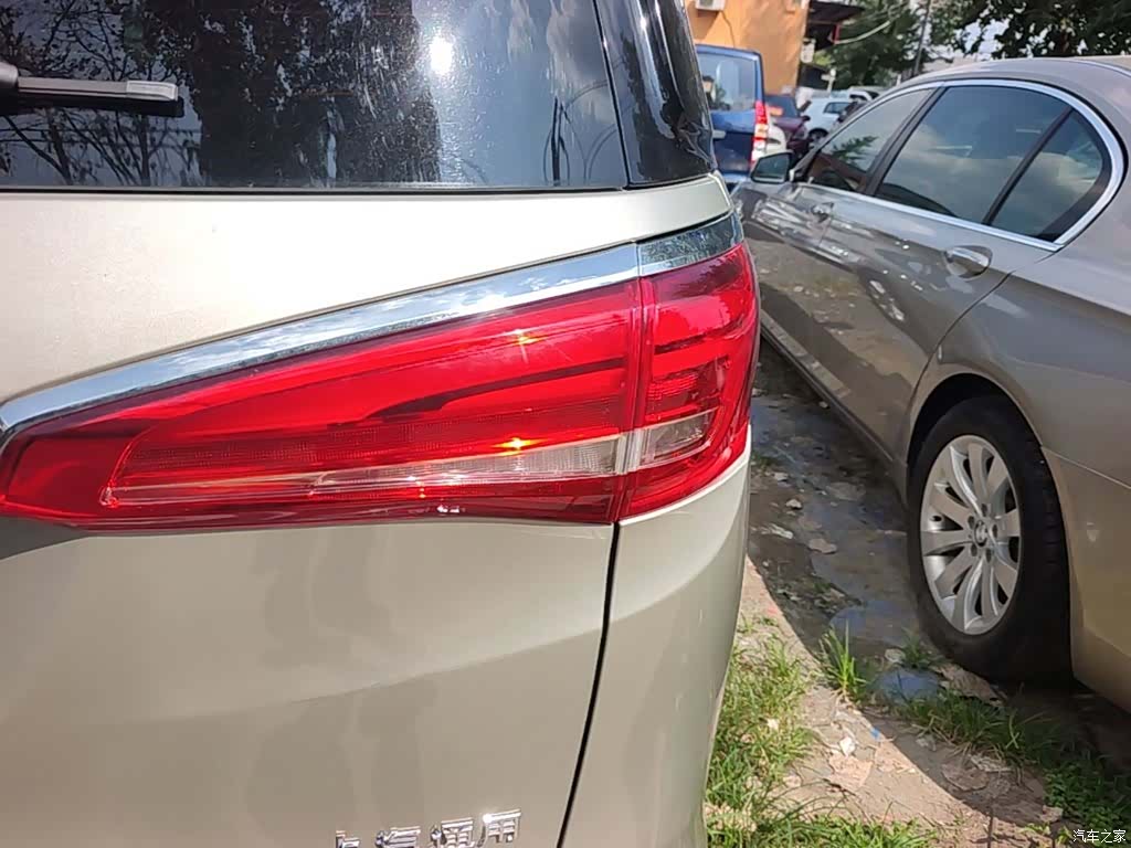 Buick GL8, 2018 8