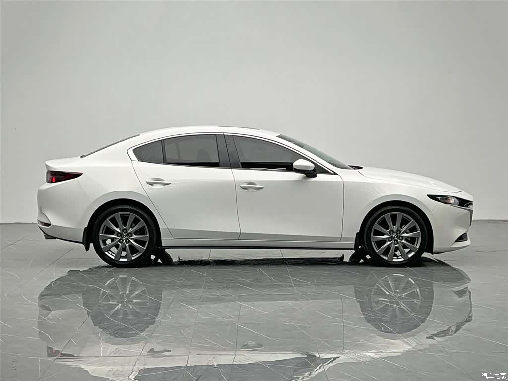 Mazda Mazda3, 2024 7