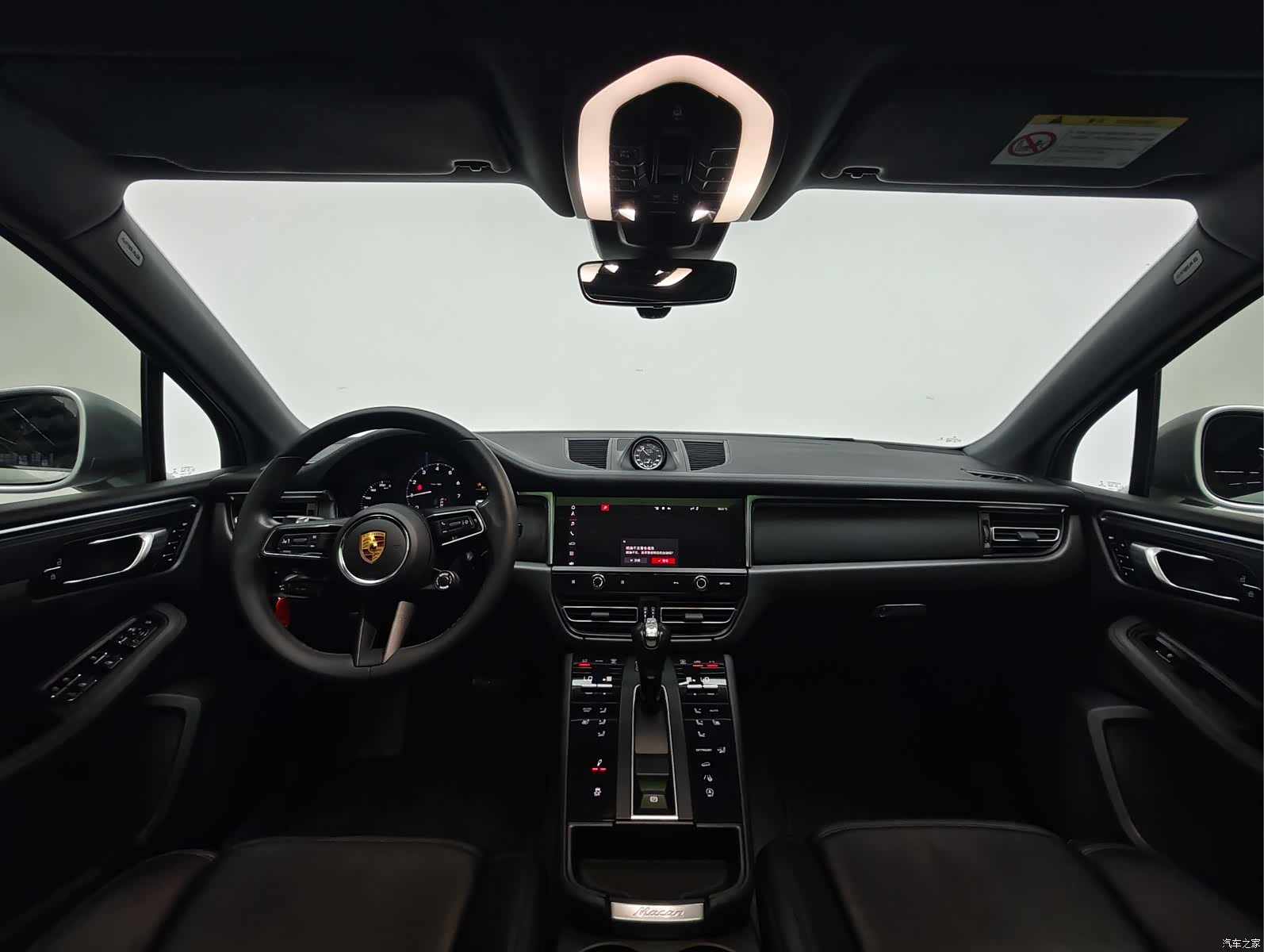 Porsche Macan, 2023 9