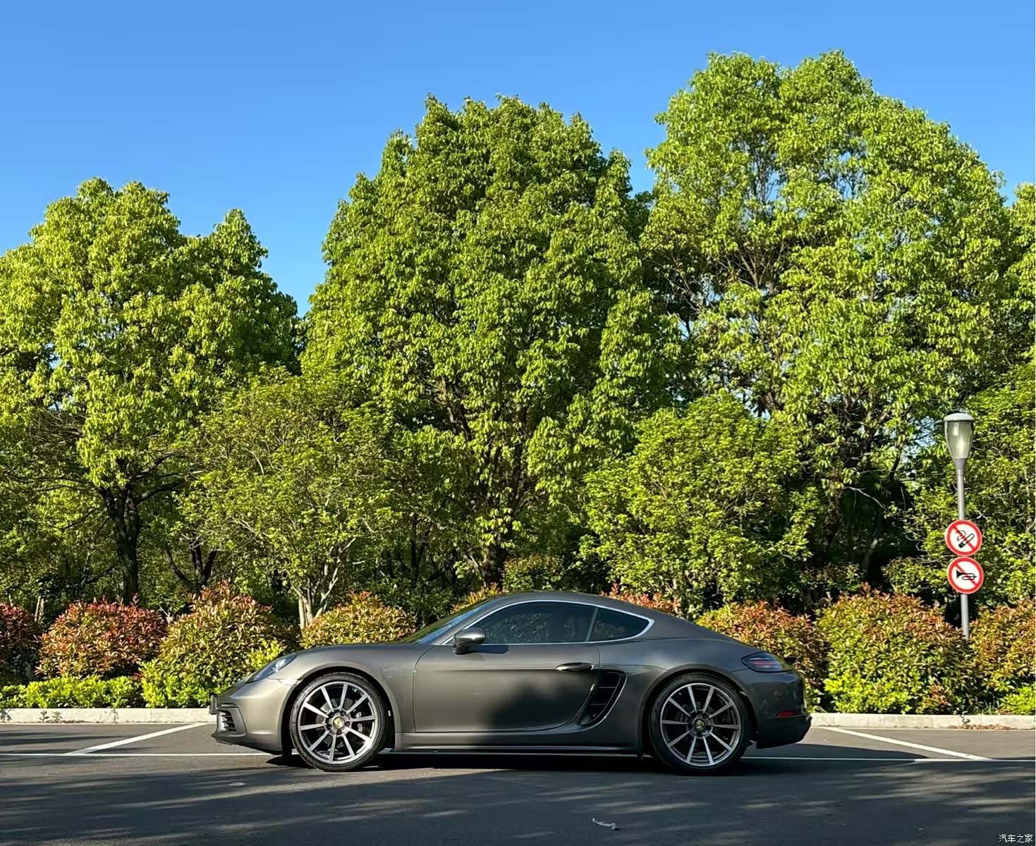 Porsche Cayman, 2021 4