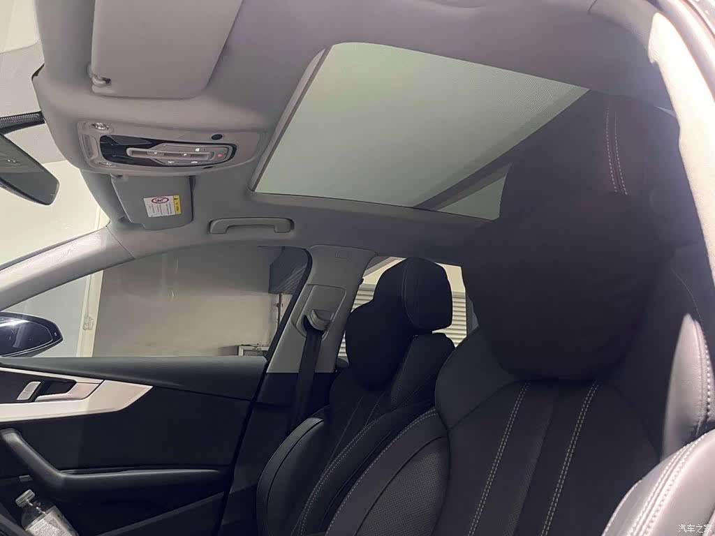 Audi A4L, 2024 4