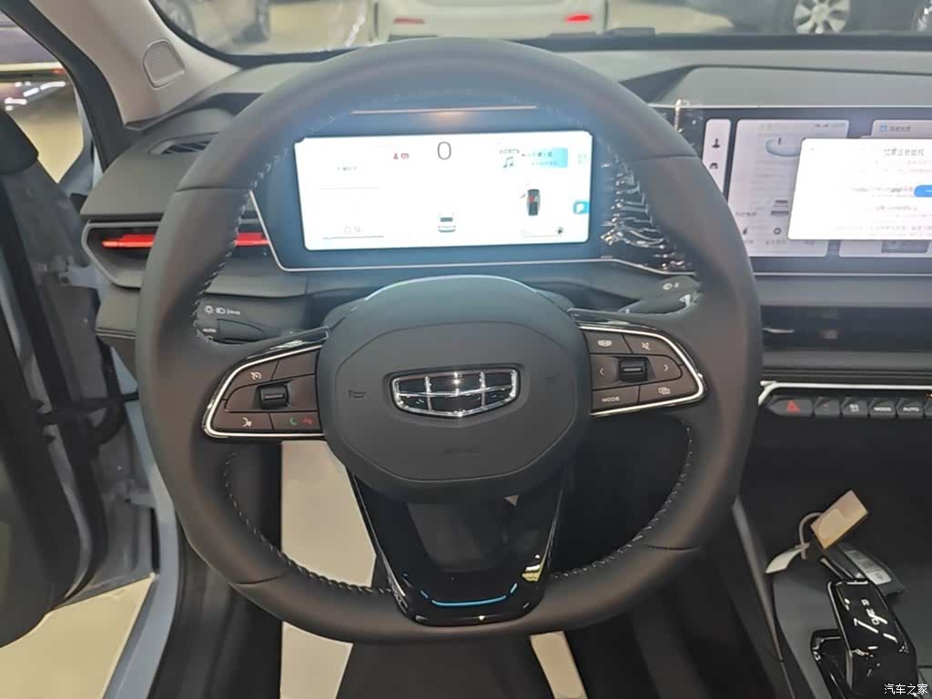 Geely Binray, 2026 11
