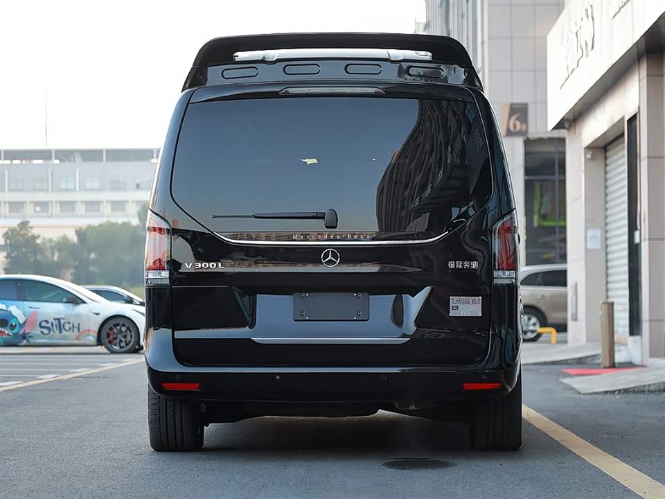Mercedes-Benz V-class