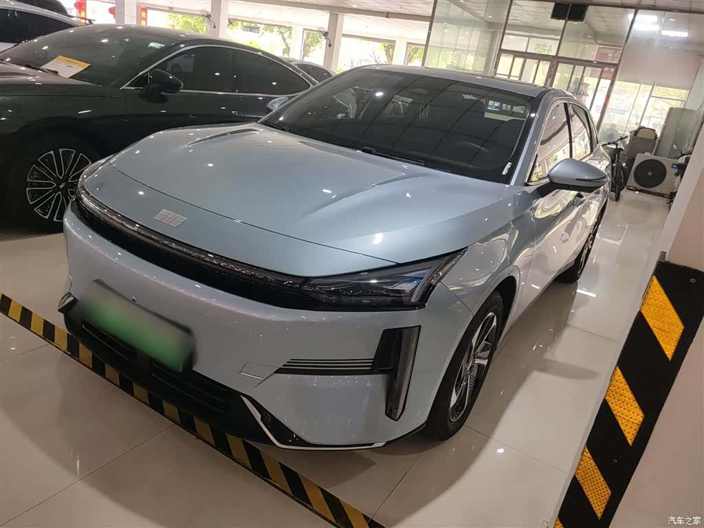 Geely Galaxy L6, 2025 2