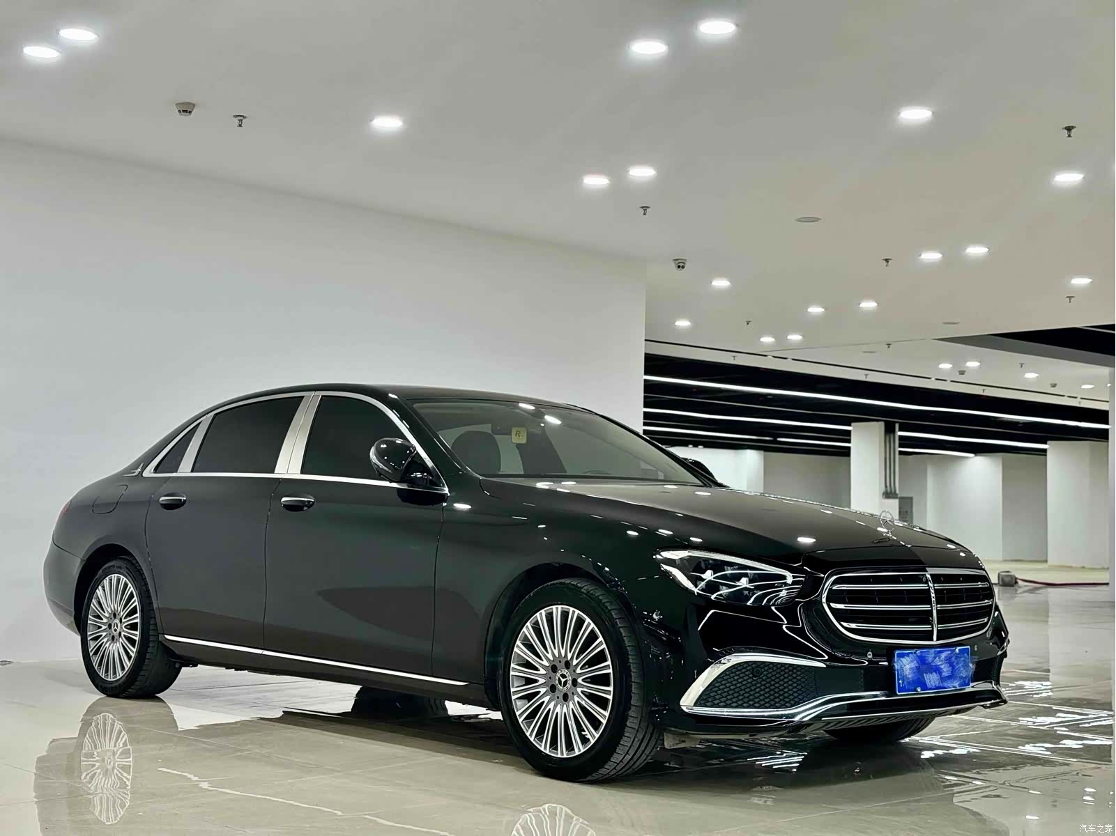 Mercedes-Benz E-Class, 2022 3