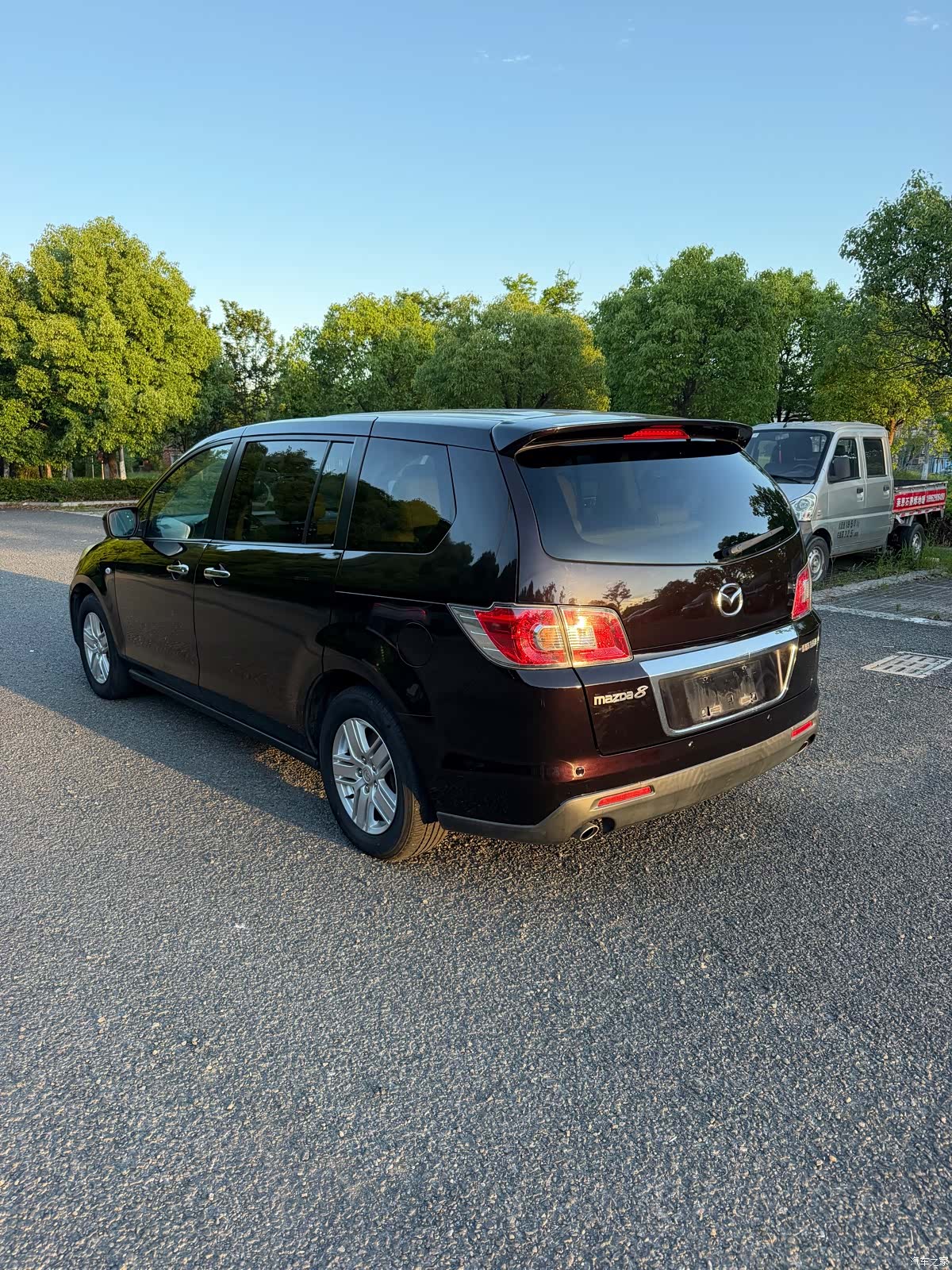 Mazda 8, 2014 4