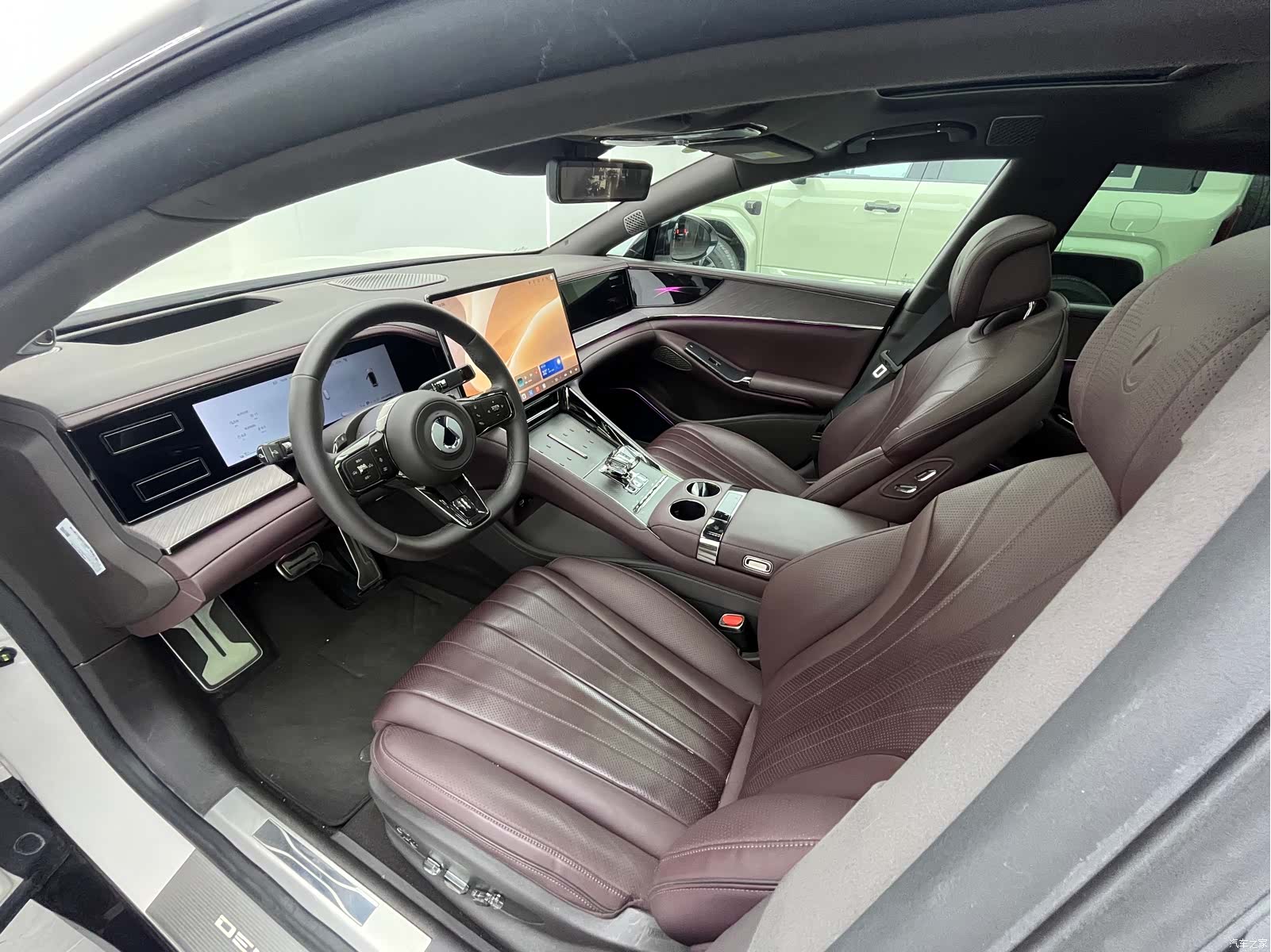 Denza Z9GT, 2024 6