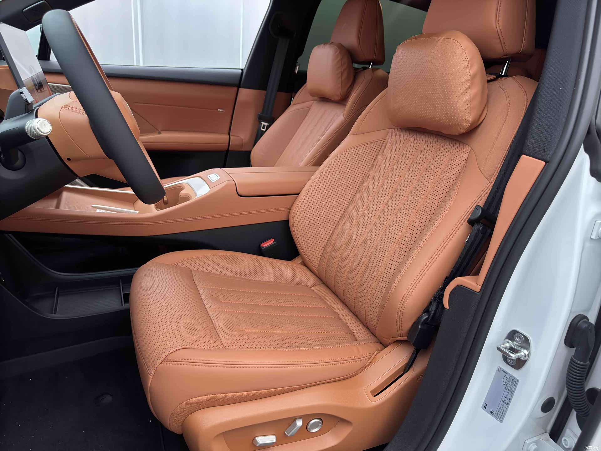 NIO L60, 2025 11