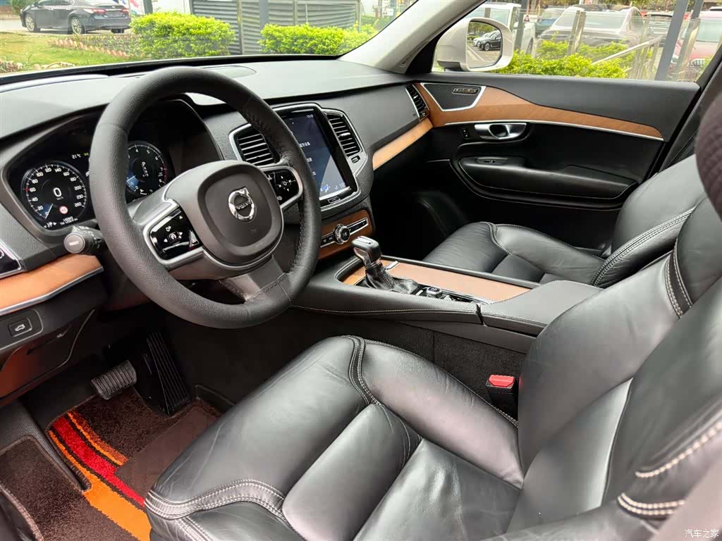 Volvo XC90, 2018 10