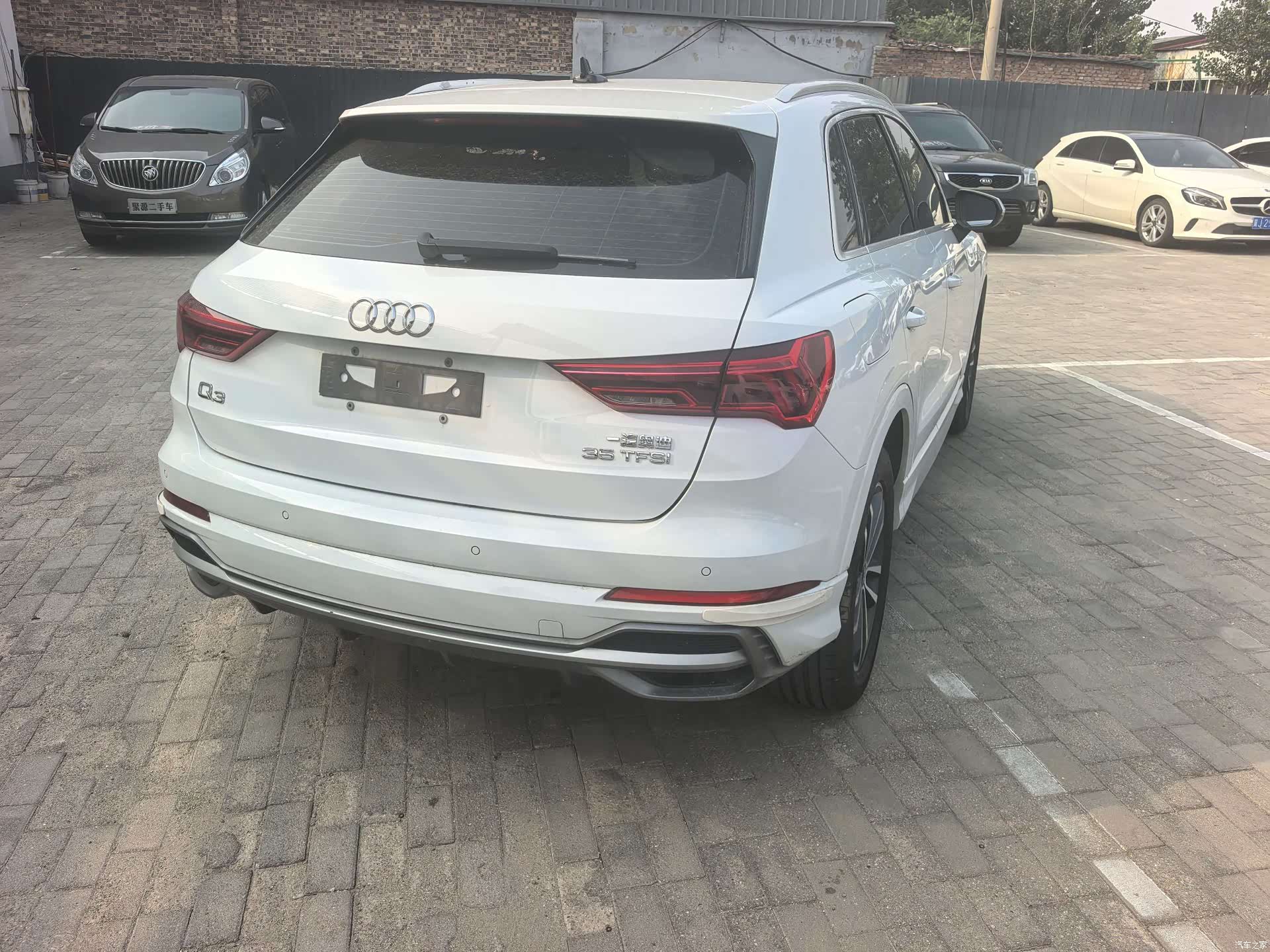 Audi Q3, 2022 13