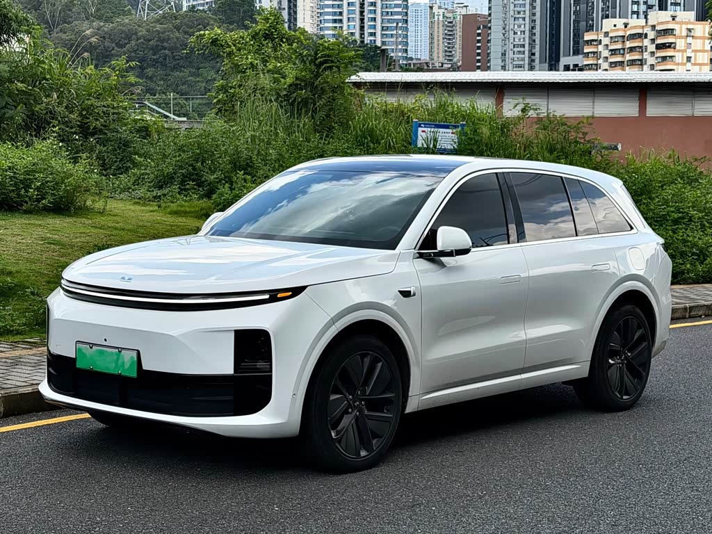 Li Auto L6