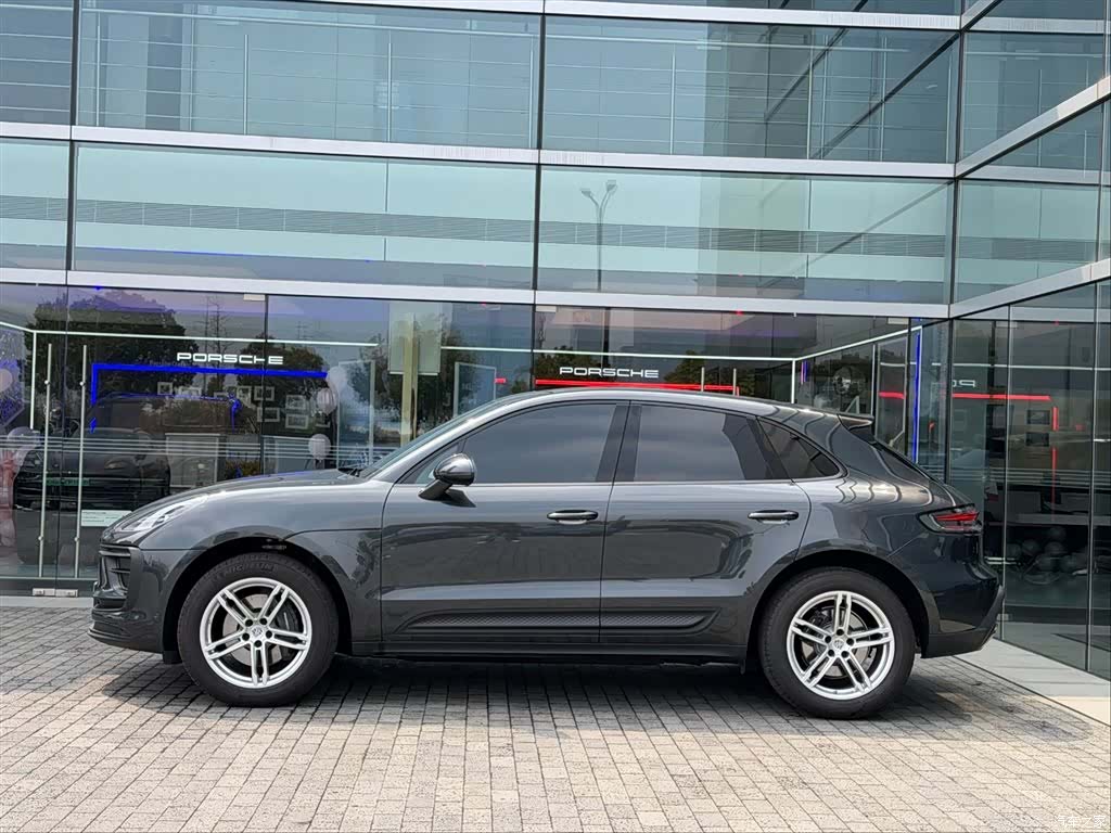 Porsche Macan, 2025 2