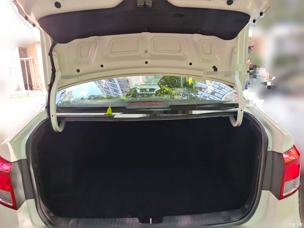 Kia K2, 2015 10