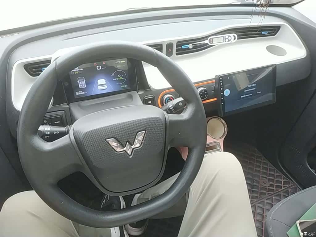 Wuling MINIEV, 2021 10