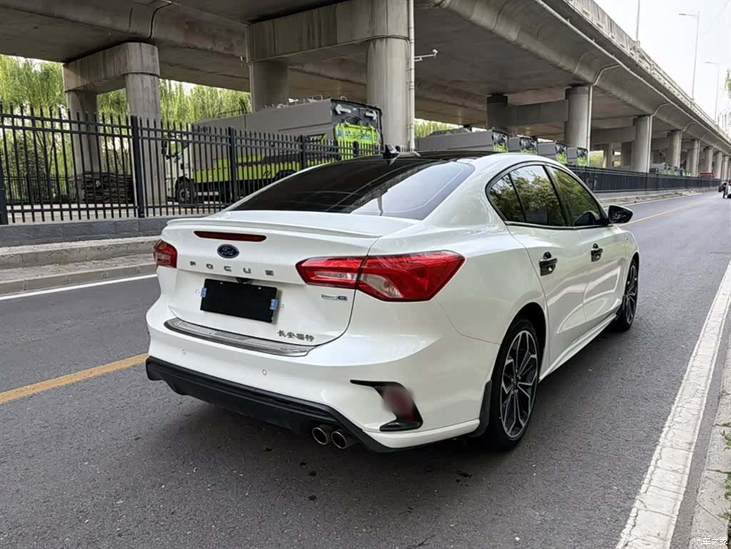 Ford Focus, 2021 14