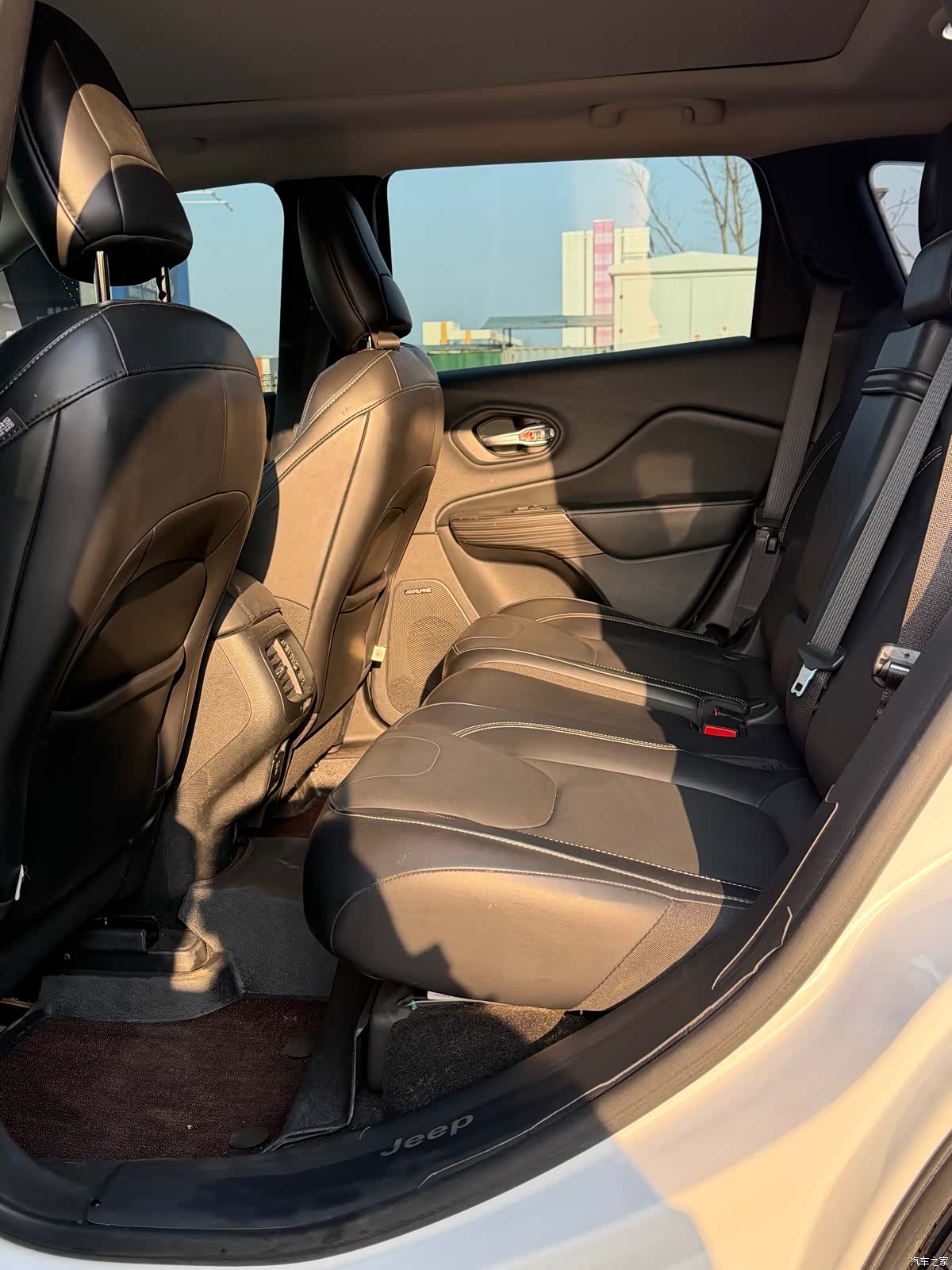 Jeep Cherokee, 2016 все фото