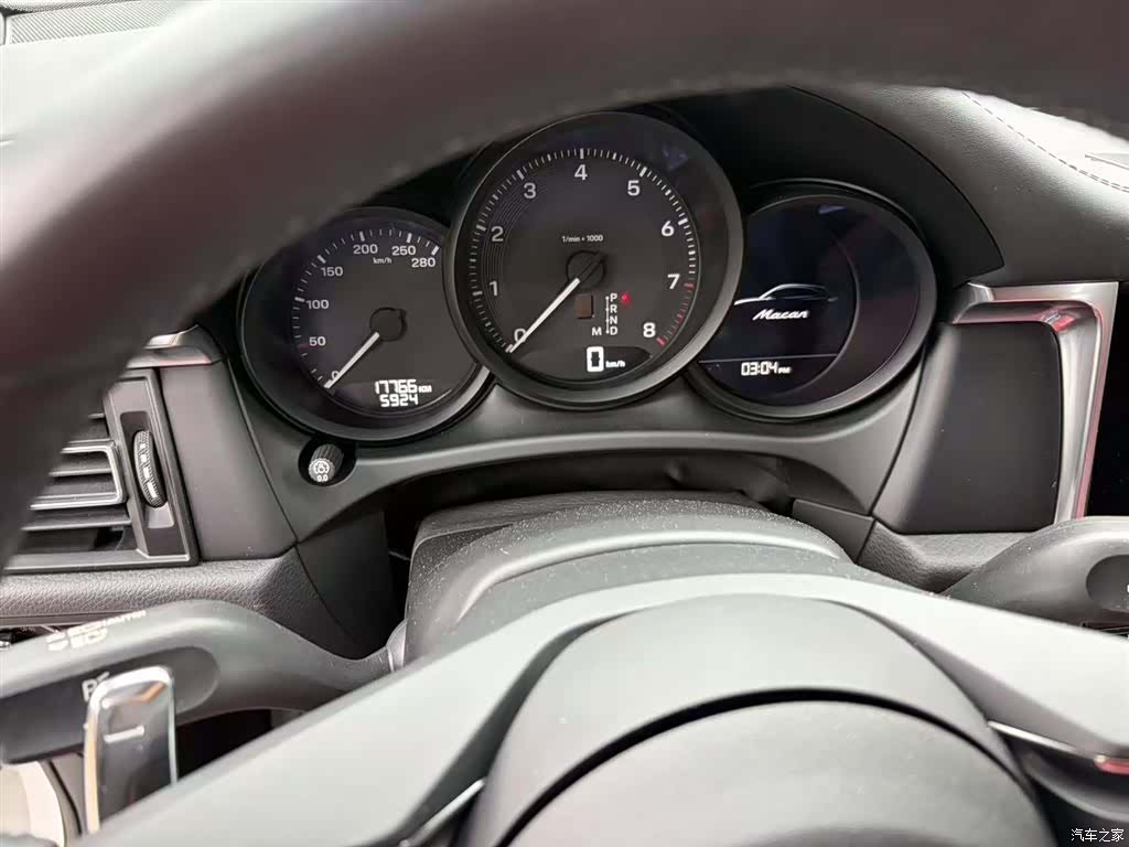 Porsche Macan, 2024 6