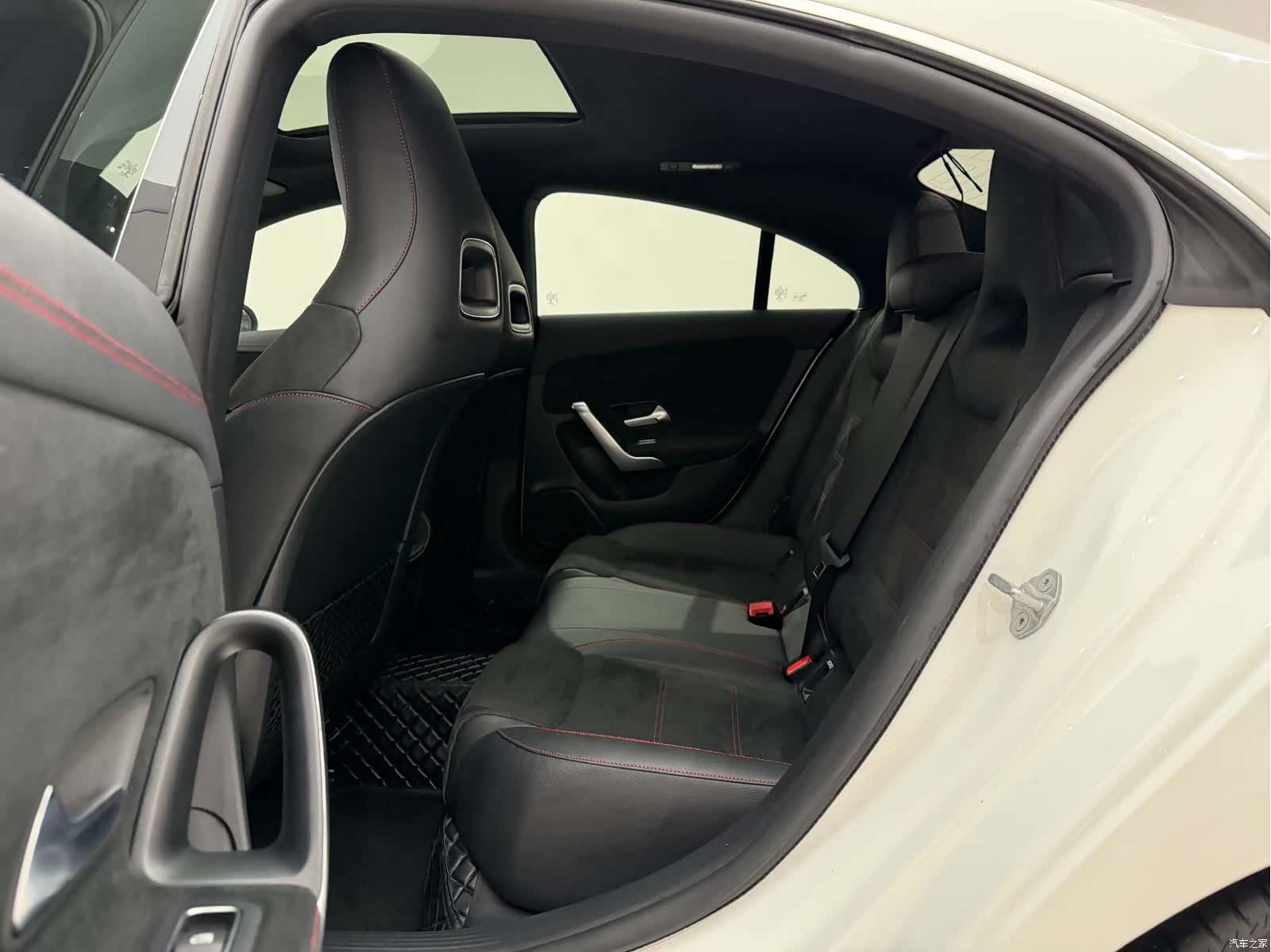Mercedes-Benz CLA, 2020 13