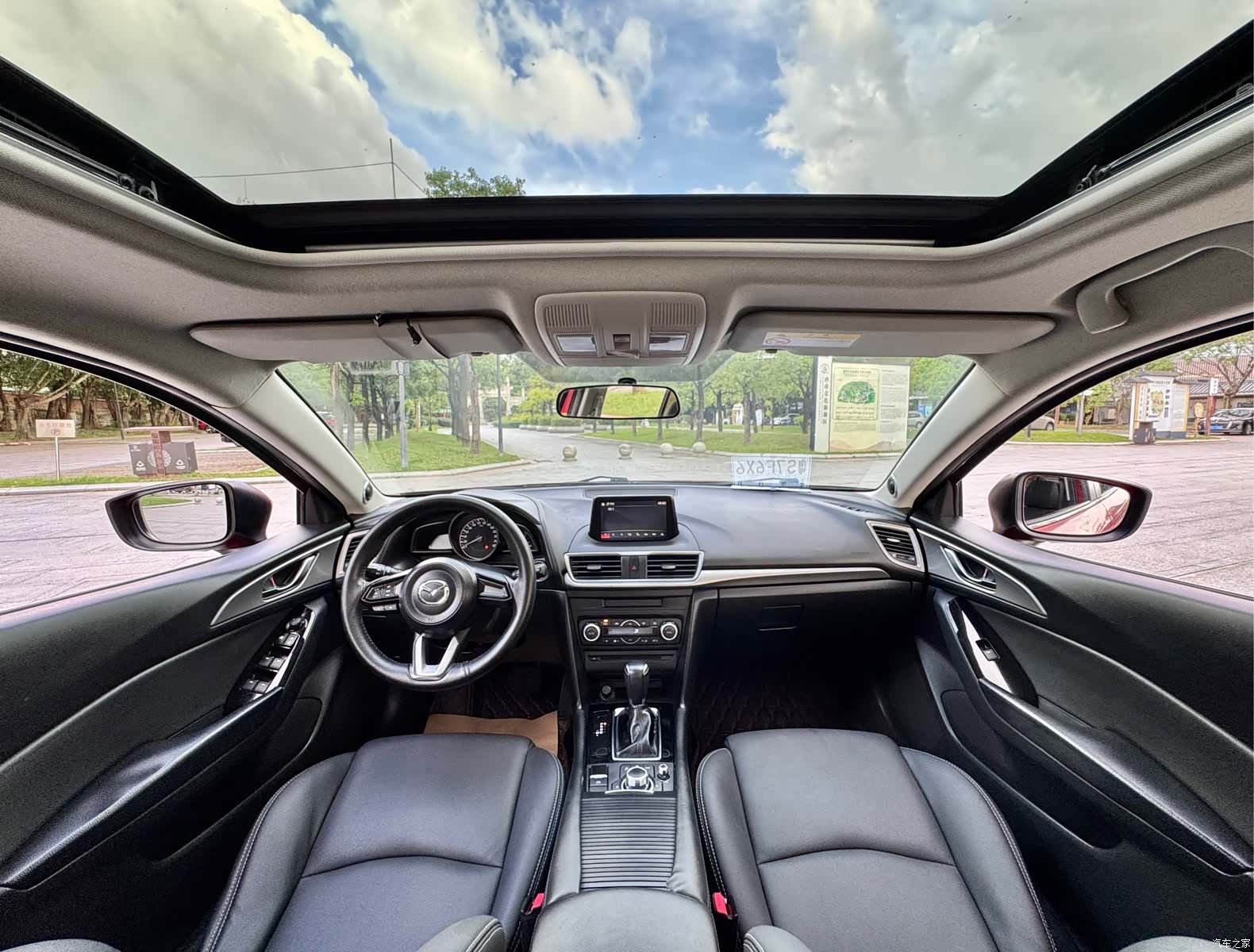 Mazda Mazda3, 2017 8