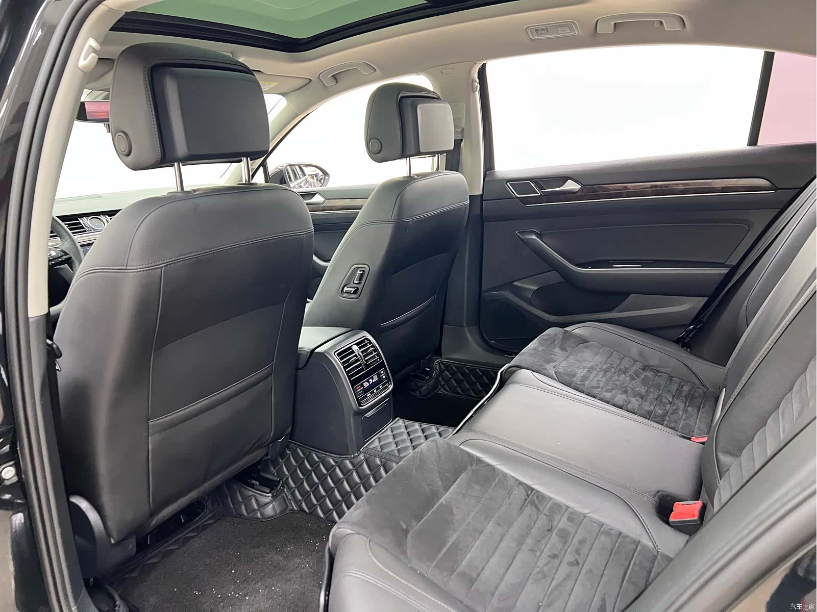 Volkswagen Magotan, 2018 18