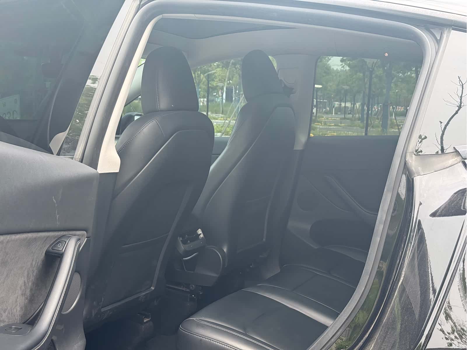 Tesla Model Y, 2022 все фото