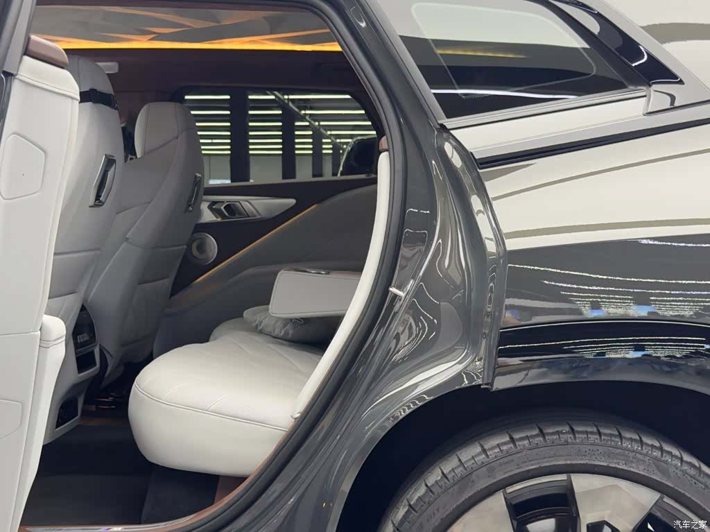 BMW XM, 2023 9