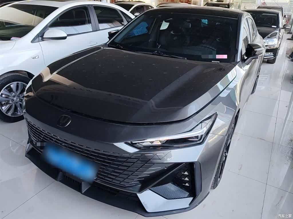 Changan UNI-V, 2024 1