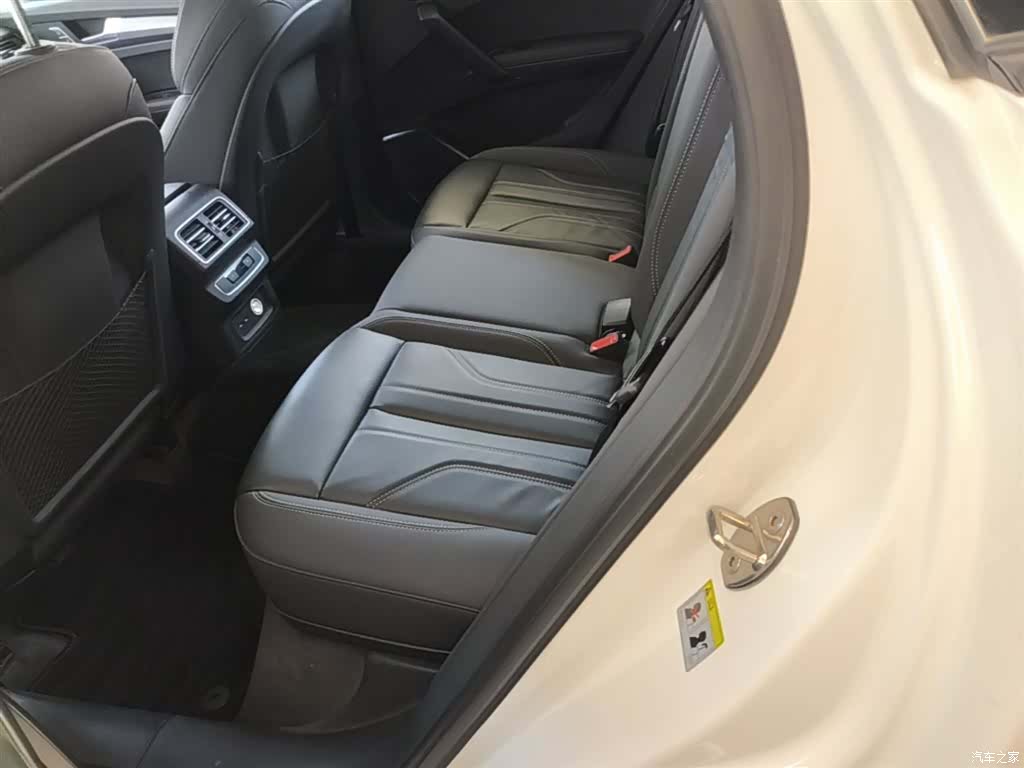 Audi Q5L, 2024 17