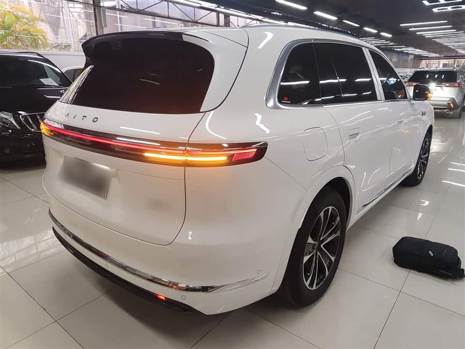 AITO Ask the world M7