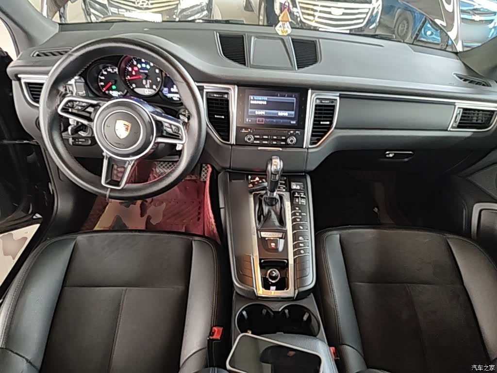 Porsche Macan, 2018 10