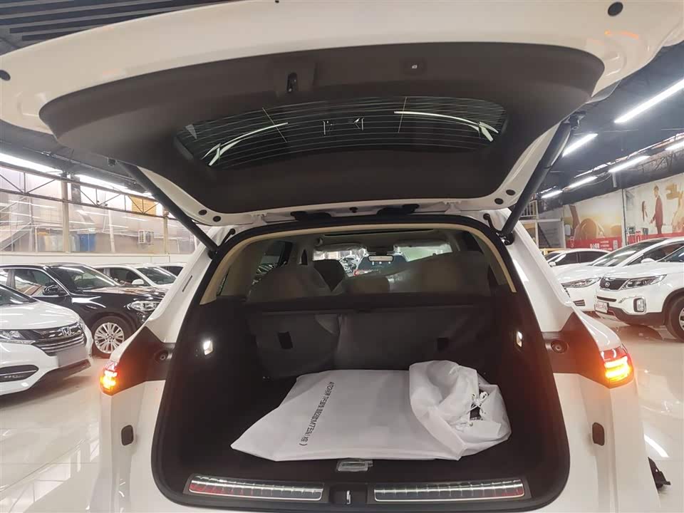 AITO Ask the world M7