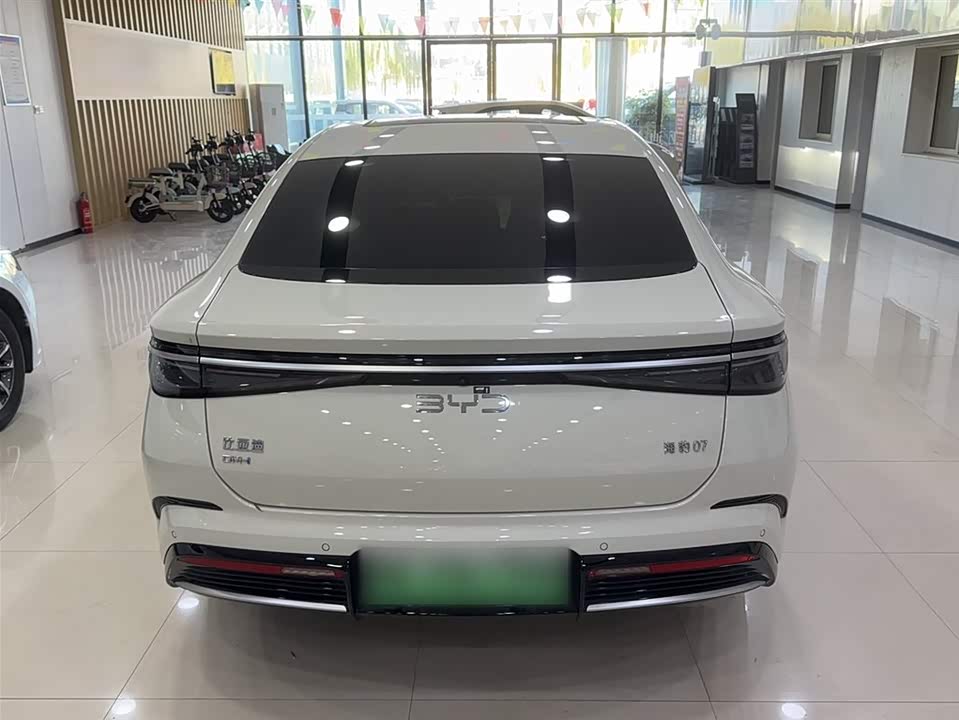 BYD Seal 07 DM-i