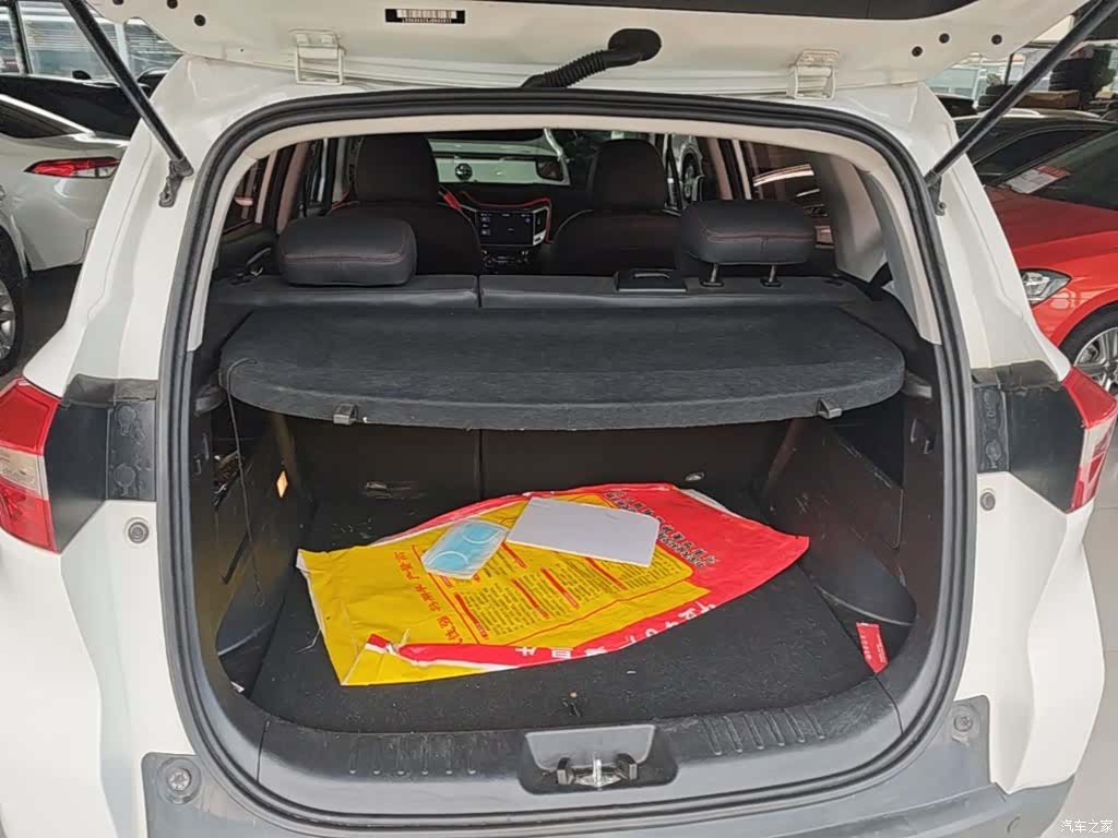 Changan CS15, 2018 16
