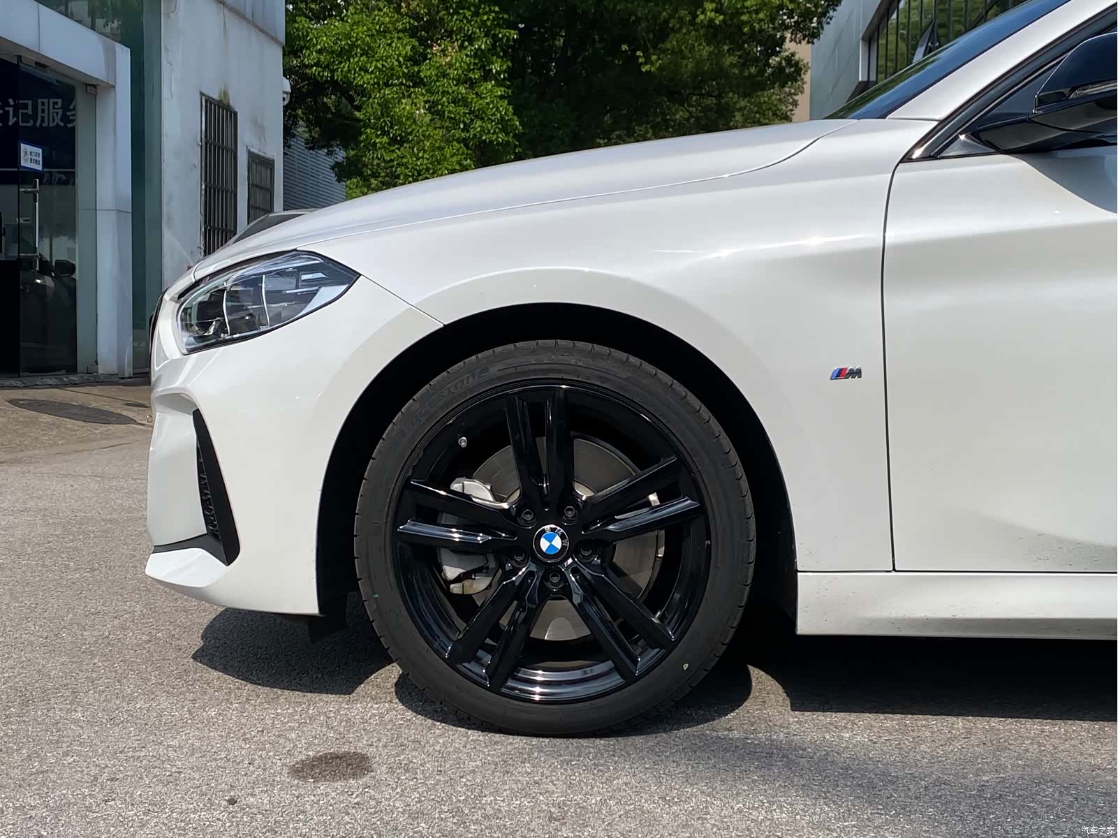 BMW 1 Series, 2023 все фото