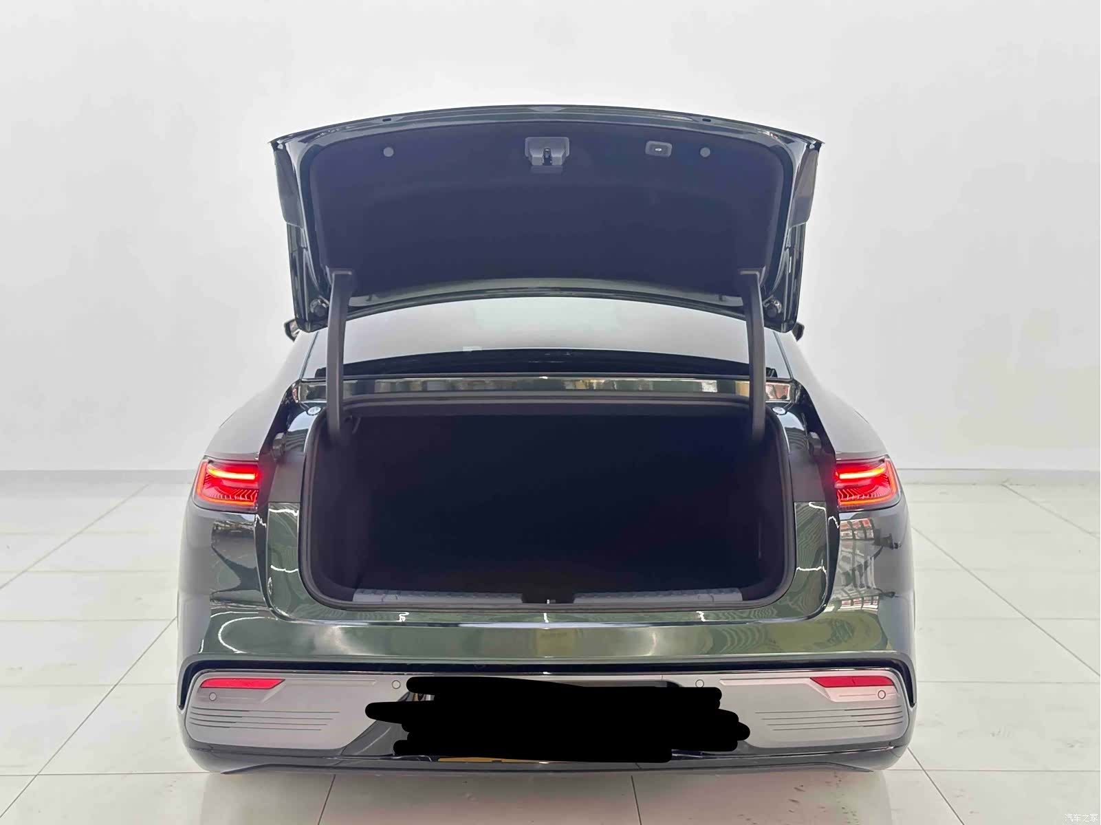 Geely 8, 2025 9