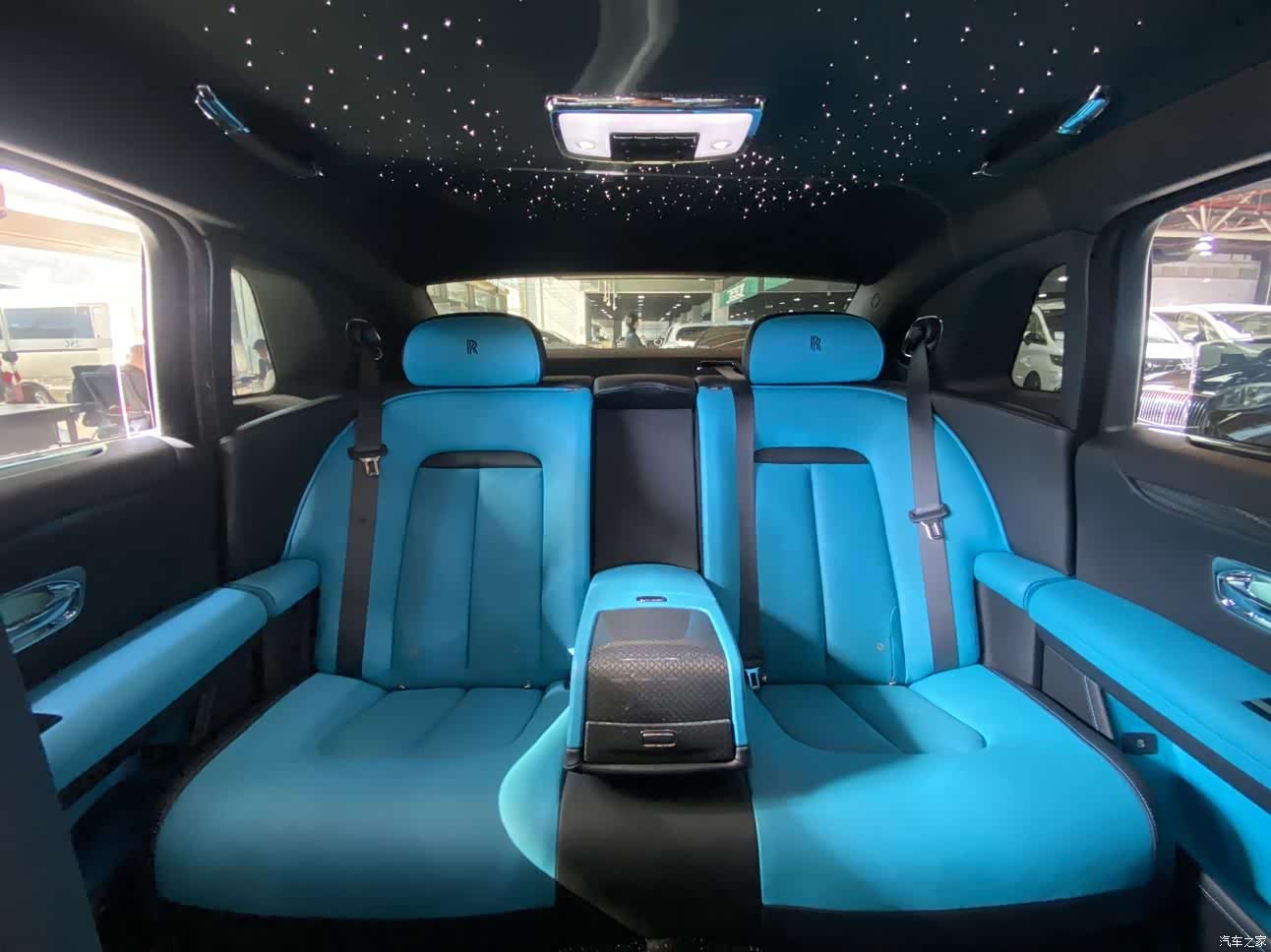 Rolls-Royce Ghost, 2025 18
