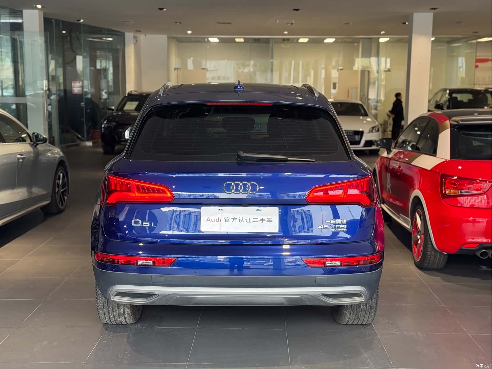 Audi Q5L, 2020 все фото