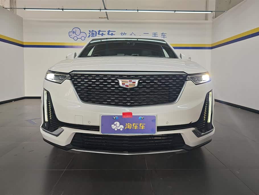 Cadillac XT6