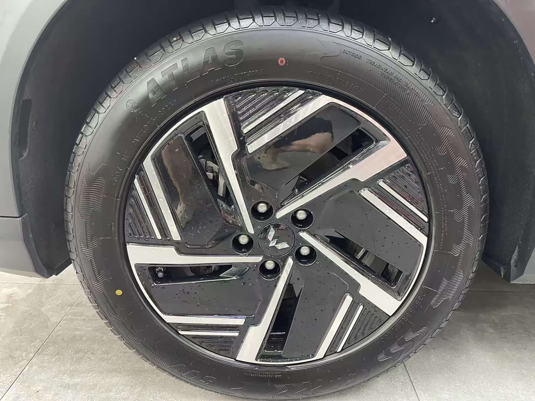Wuling Starlight, 2024 12