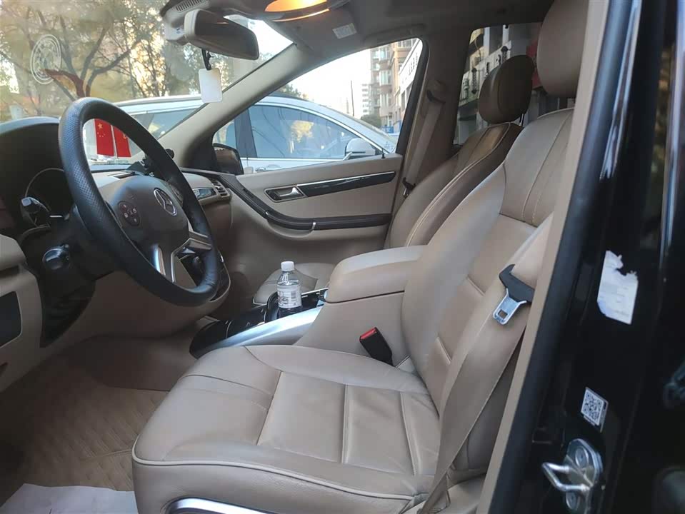 Mercedes-Benz R-class