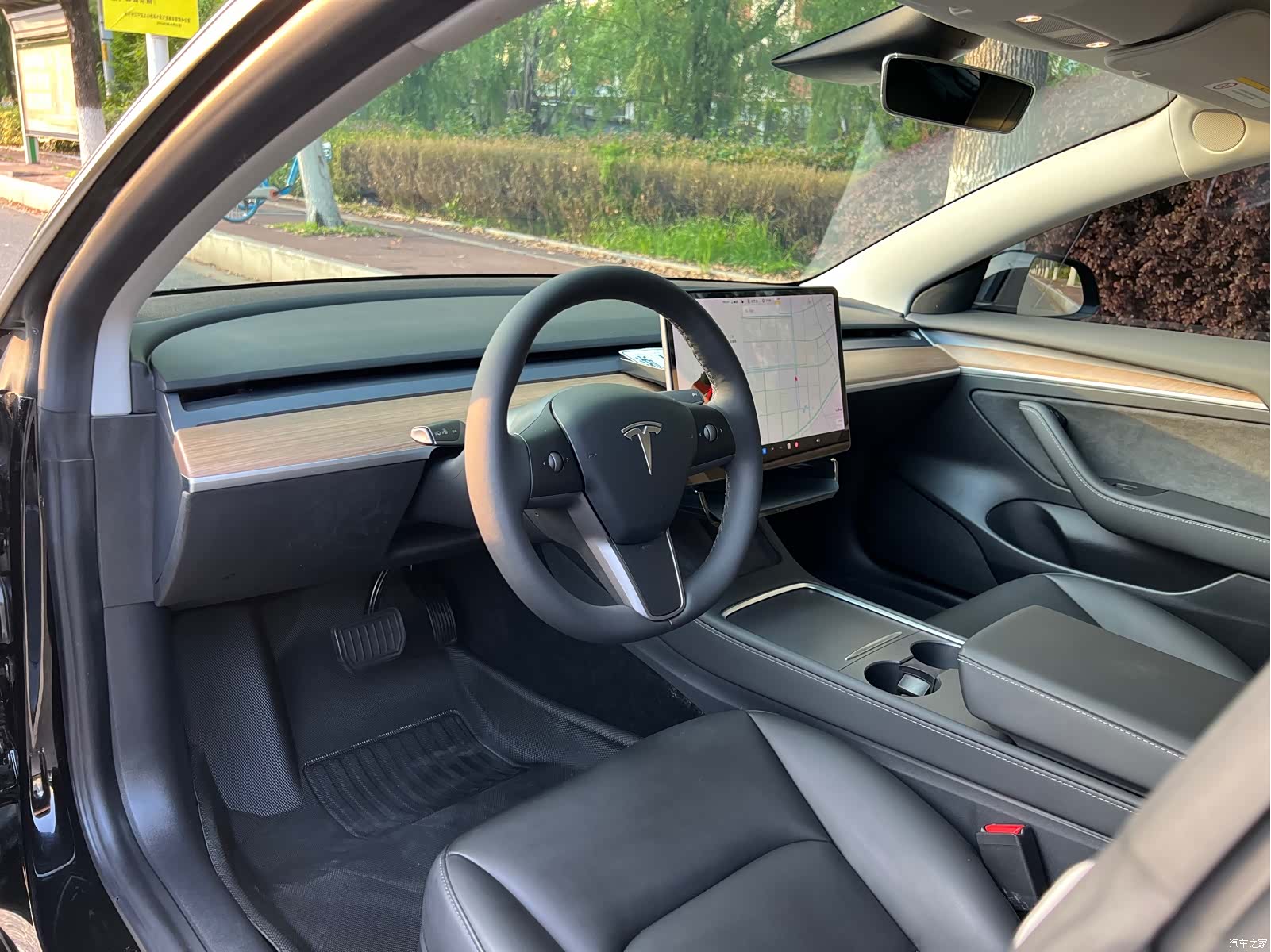 Tesla Model 3, 2023 10