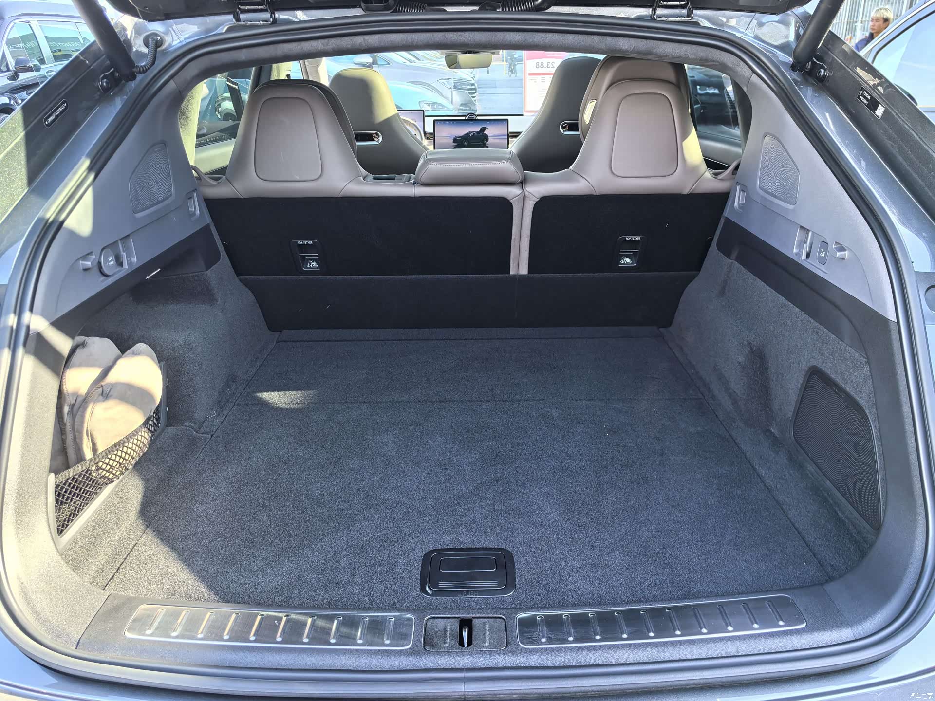 Luxeed R7, 2025 6