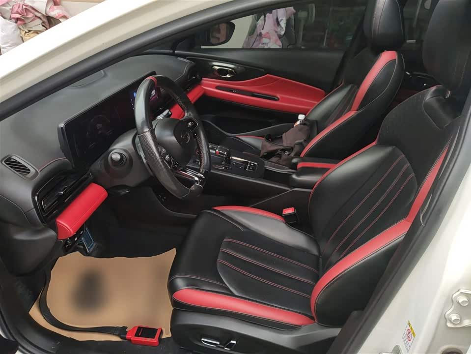 Trumpchi Shadow Leopard