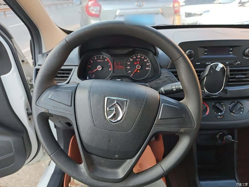Wuling 310, 2017 11