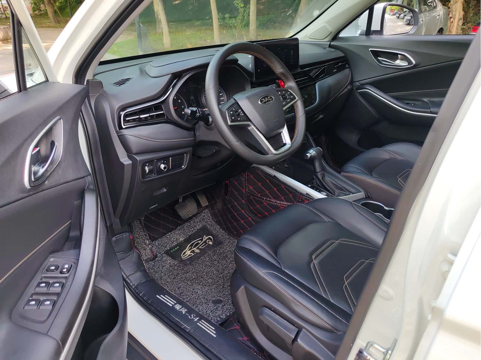 JAC S4, 2019 10